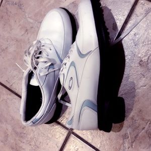 golf shoes